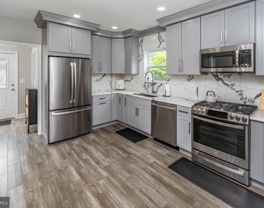 2633 Nottingham Way - Photo Thumbnail 14