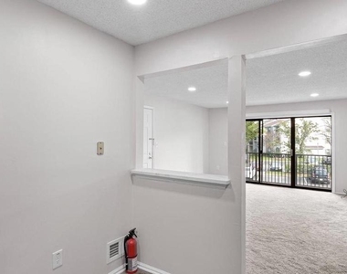 42 Mendrey Court - Photo Thumbnail 3