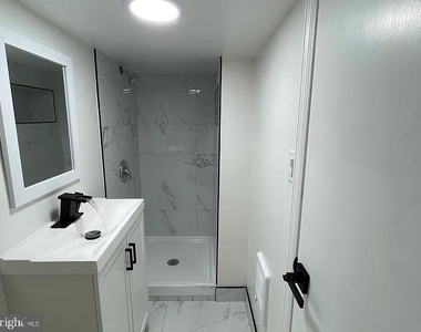 106 Reed - Photo Thumbnail 12