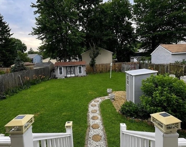 106 Reed - Photo Thumbnail 13