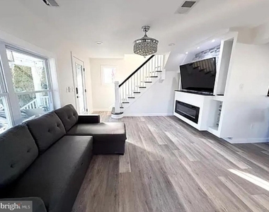 106 Reed - Photo Thumbnail 3