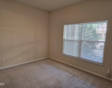 329 Kinellan Lane - Photo Thumbnail 23