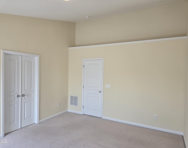 329 Kinellan Lane - Photo Thumbnail 21