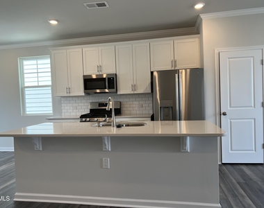 642 Gimari Drive - Photo Thumbnail 16