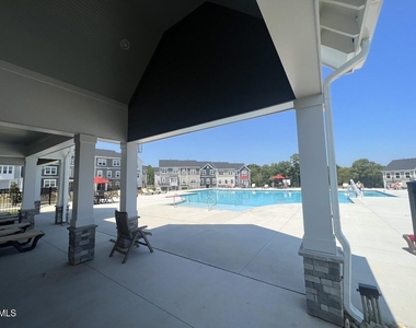 642 Gimari Drive - Photo Thumbnail 40