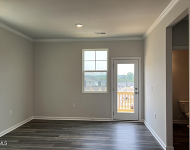 642 Gimari Drive - Photo Thumbnail 21