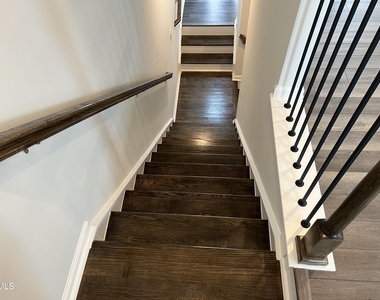 642 Gimari Drive - Photo Thumbnail 9