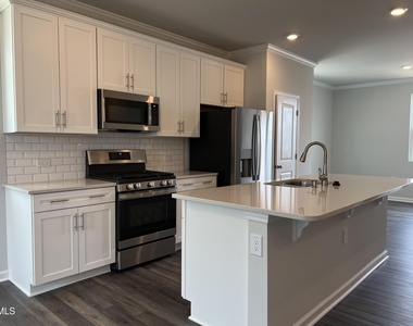 642 Gimari Drive - Photo Thumbnail 18