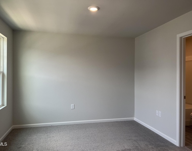 642 Gimari Drive - Photo Thumbnail 27
