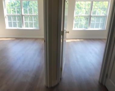 189 Westbrook Drive - Photo Thumbnail 45