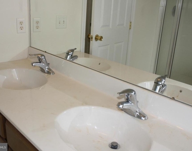 189 Westbrook Drive - Photo Thumbnail 27