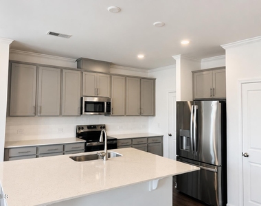 112 Blossom Fld Way - Photo Thumbnail 5