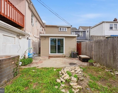 93 Washington Street - Photo Thumbnail 14