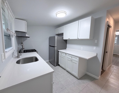 58 E Monroe Street - Photo Thumbnail 5