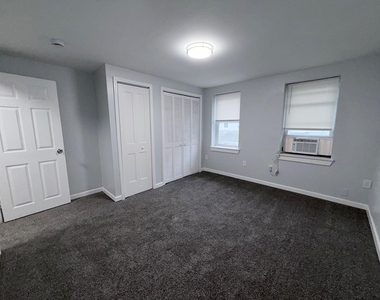 58 E Monroe Street - Photo Thumbnail 12