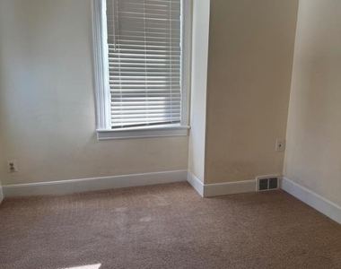 446 W Broad Street - Photo Thumbnail 9