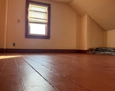446 W Broad Street - Photo Thumbnail 19