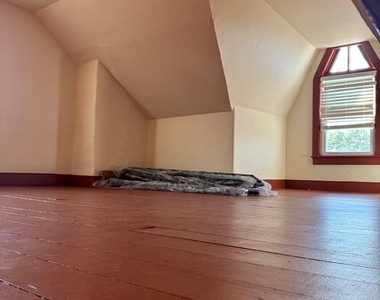 446 W Broad Street - Photo Thumbnail 17