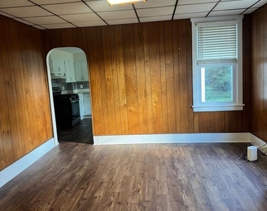 446 W Broad Street - Photo Thumbnail 11