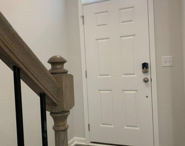 139 Yellow Iris Drive - Photo Thumbnail 5