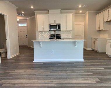 139 Yellow Iris Drive - Photo Thumbnail 8