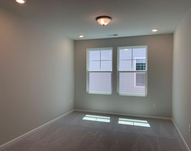 139 Yellow Iris Drive - Photo Thumbnail 16
