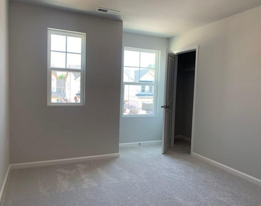 139 Yellow Iris Drive - Photo Thumbnail 15