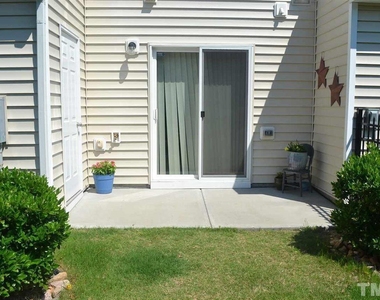 2903 Berkeley Springs Place - Photo Thumbnail 8
