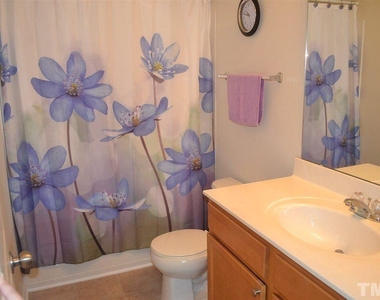 2903 Berkeley Springs Place - Photo Thumbnail 6