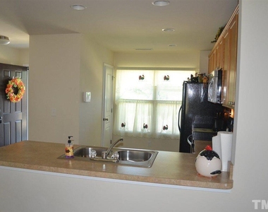 2903 Berkeley Springs Place - Photo Thumbnail 2