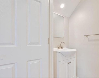 126 N Harvard - Photo Thumbnail 18