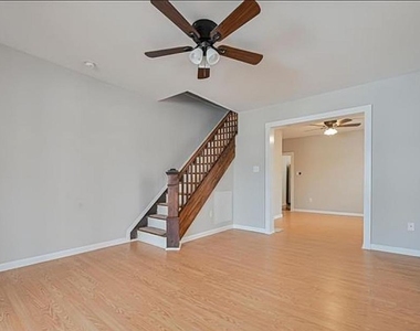 126 N Harvard - Photo Thumbnail 7