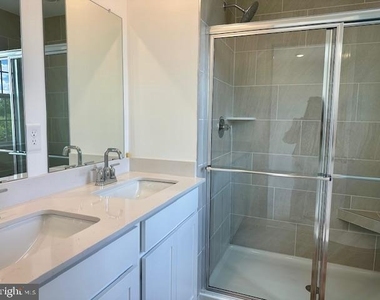 119 West End Avenue - Photo Thumbnail 27