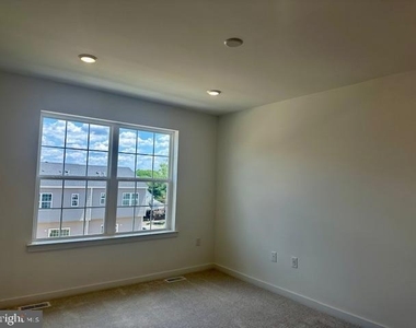 119 West End Avenue - Photo Thumbnail 24