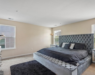 14315 Devinger Place - Photo Thumbnail 12