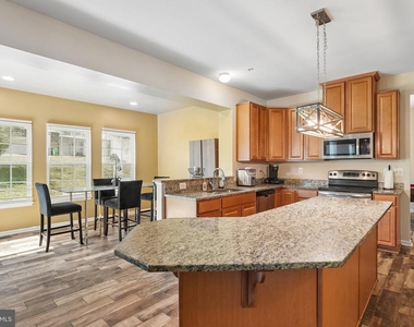 14315 Devinger Place - Photo Thumbnail 2