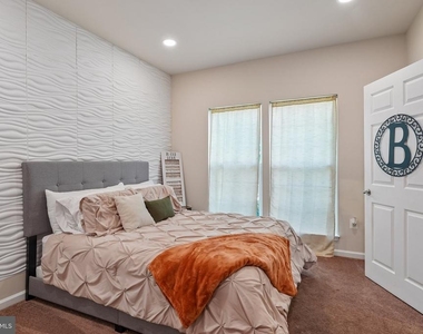 14315 Devinger Place - Photo Thumbnail 10