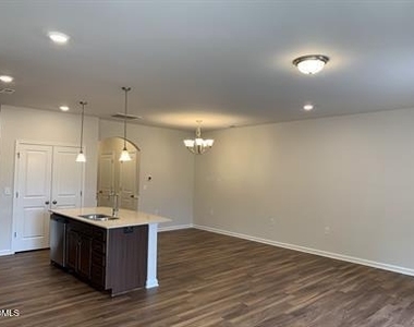 6193 Beale Loop - Photo Thumbnail 1