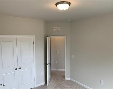 6193 Beale Loop - Photo Thumbnail 6
