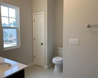 6193 Beale Loop - Photo Thumbnail 3