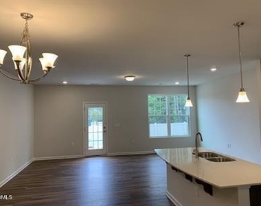 6193 Beale Loop - Photo Thumbnail 2