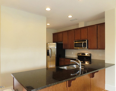 35 Winkler Way - Photo Thumbnail 6