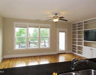 35 Winkler Way - Photo Thumbnail 4