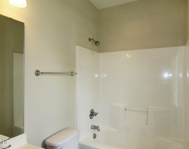 35 Winkler Way - Photo Thumbnail 13