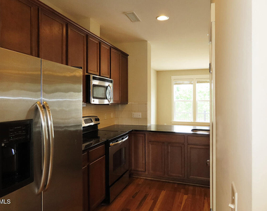 35 Winkler Way - Photo Thumbnail 7