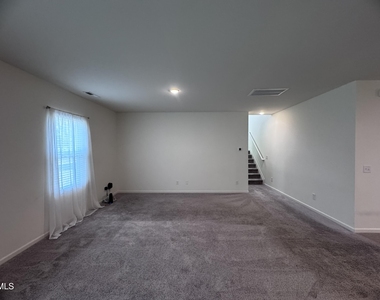 115 S Keatts Winner Court - Photo Thumbnail 3