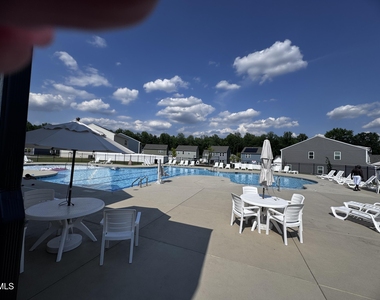 115 S Keatts Winner Court - Photo Thumbnail 4
