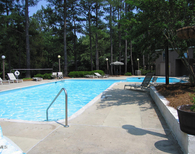 424 Fairoaks Circle - Photo Thumbnail 23