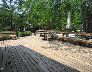 424 Fairoaks Circle - Photo Thumbnail 24
