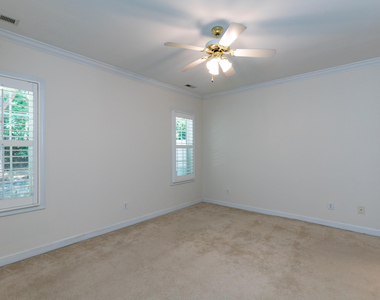 2007 White Pond Court - Photo Thumbnail 14